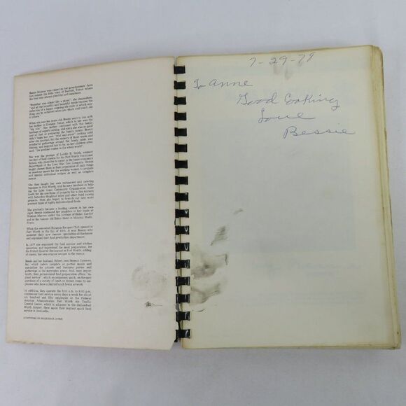 Bless the Cook Signed 1st Edition 1978  Bessie L. Munson Inscribed Soul Cooking - Picture 2 of 10